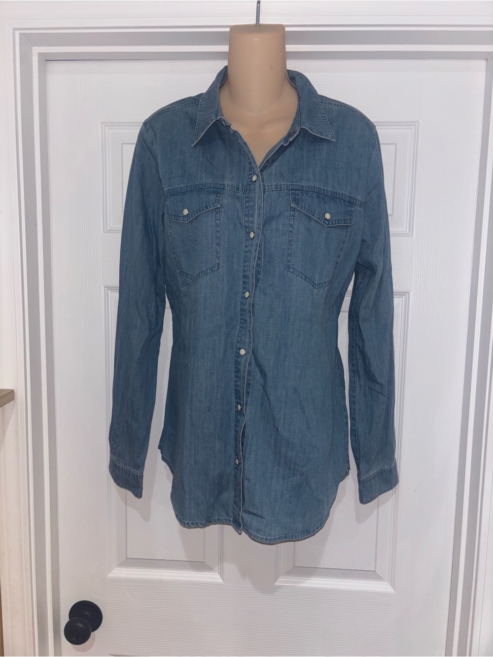 Brand new Classic Denim Button-Up Shirt - Light Blue
